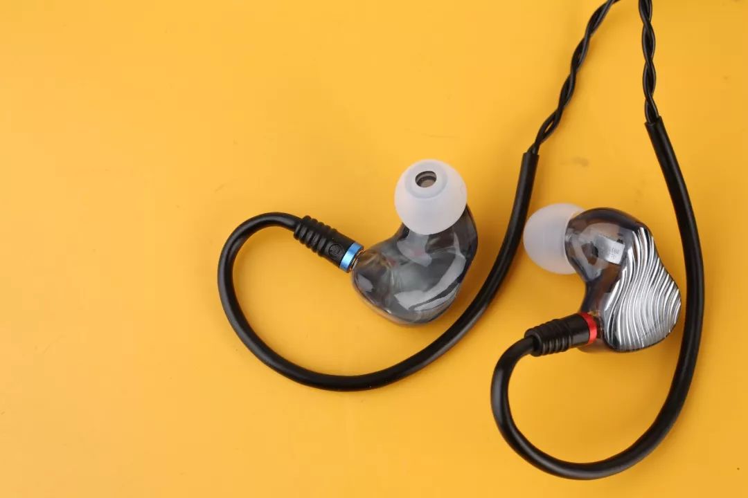 3d打印钛合金耳机,3d打印树脂耳机推荐