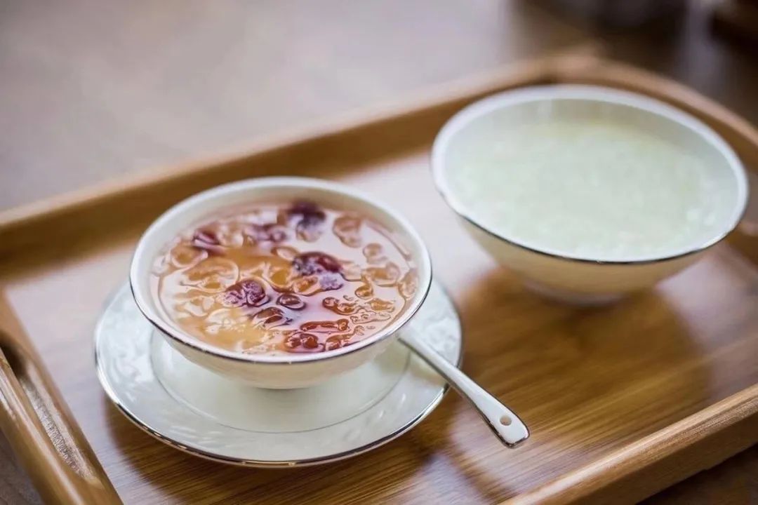 秋天来了，养肺防燥，当属燕窝