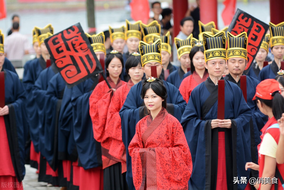 粽子煮几分钟才最好吃,煮粽子放2种什么煮的粽子好吃