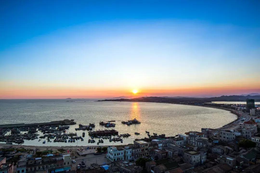 潮汕生腌海鲜一口吃完,潮汕生腌海鲜不是一般人能吃的