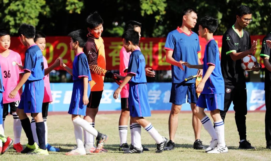 青岛校园足球联赛开幕,中小学校园足球联赛开幕