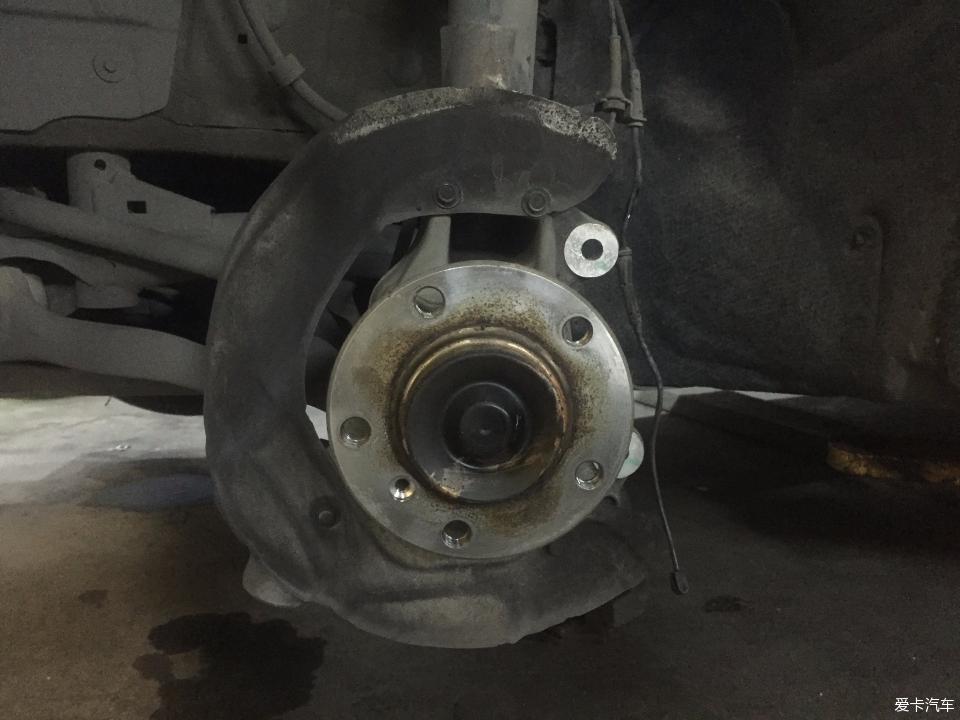 宝马3系换tei刹车,宝马3系的自动刹车功能测试