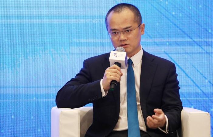 美团调侃国足,美团ceo吐槽国足跑不过普通大学生