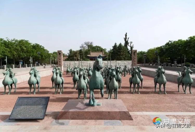 姝﹀▉浼犲,浼犲涔嬪煄鍏湞鍙ら兘