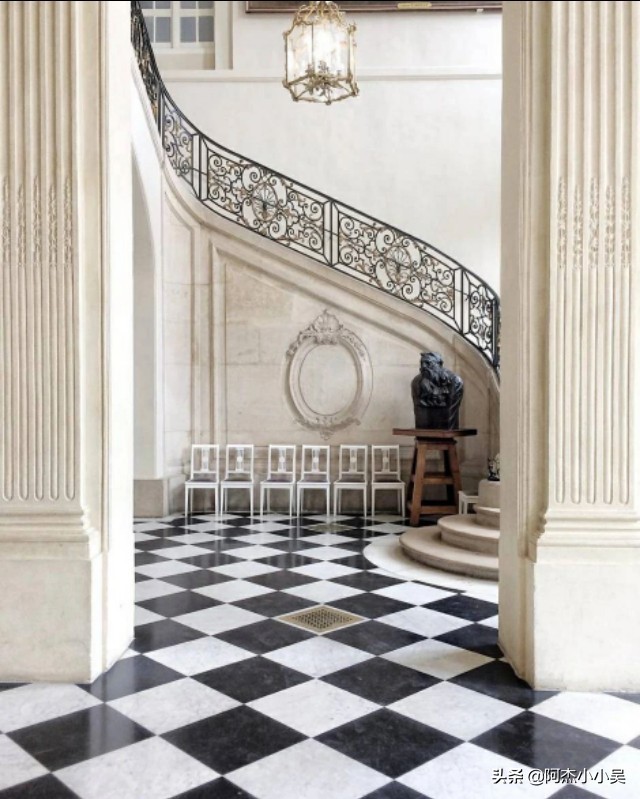 黑白极简瓷砖推荐,黑白瓷砖卫生间图