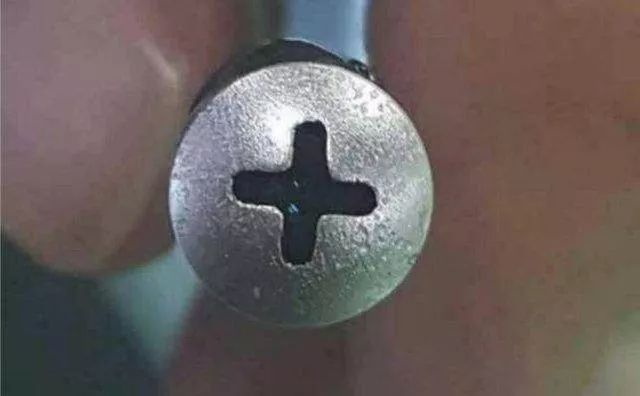 如何用手机发现酒店有摄像头,用手机可以检测到酒店摄像头吗