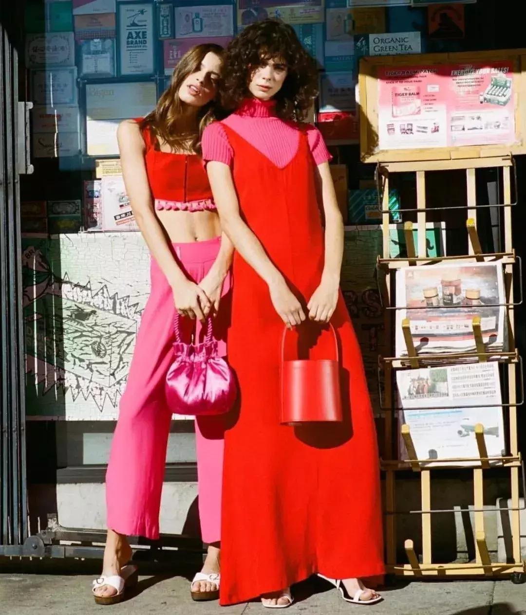 各种包的搭配风格,什么款的包最好搭配衣服