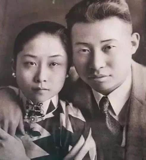 这位怪才靠画月份牌养活全家，电影皇后胡蝶都要给他做模特