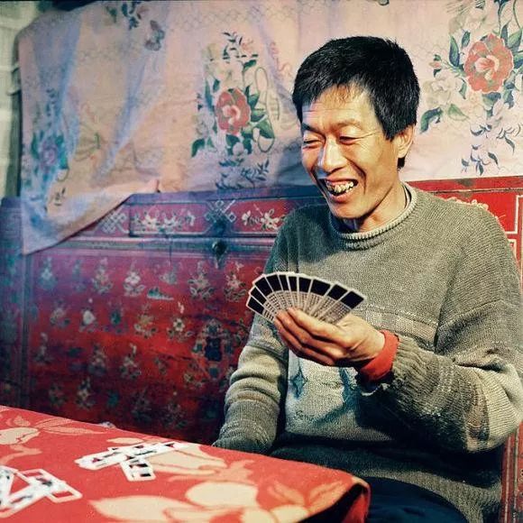 九张反映过年气氛的照片,百张罕见的过年老照片这才是年味