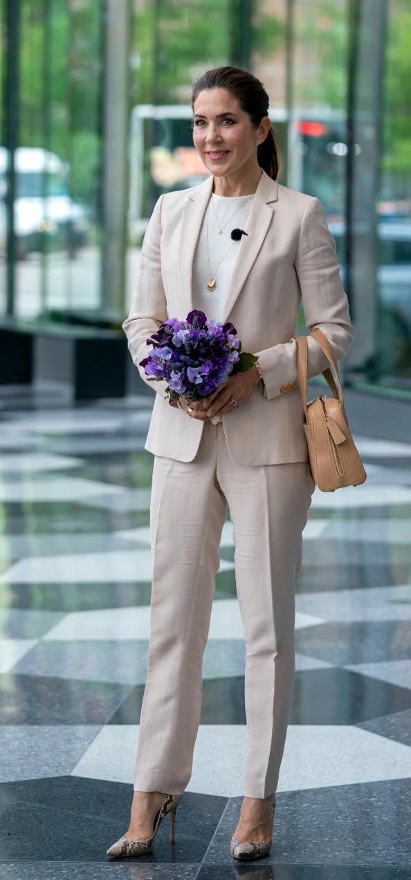 王室珠宝经典款,王室珠宝胸针