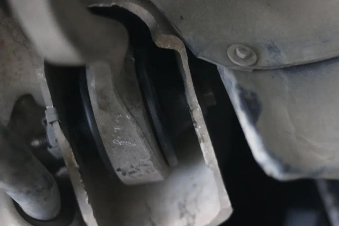 怪兽修车老车翻新,宝马e90325i