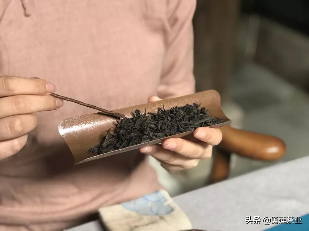 大红袍的正确冲泡方法详细步骤,大红袍的冲泡方法和技巧