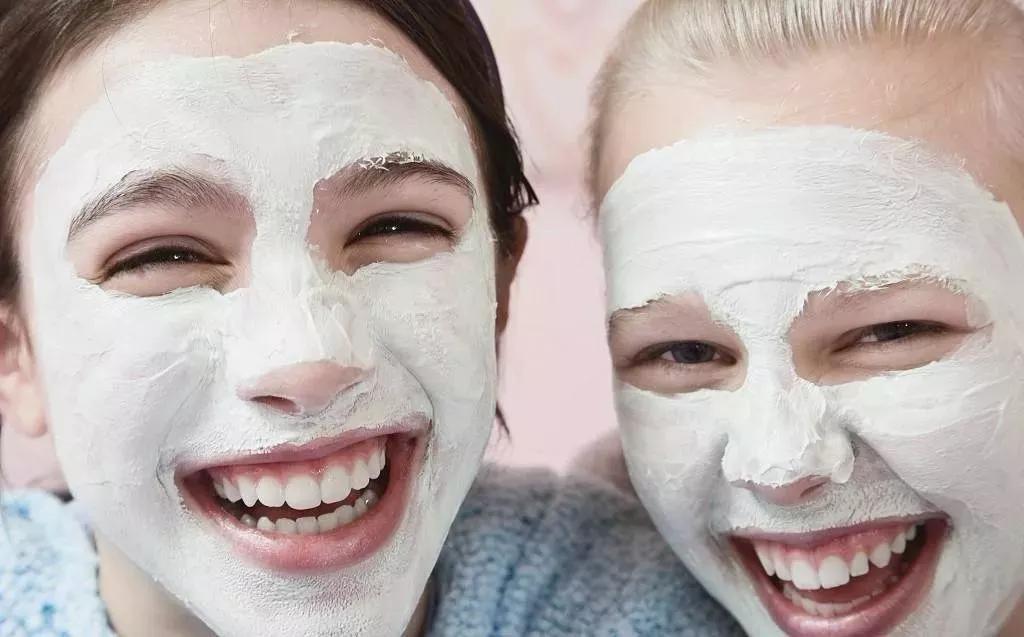 护肤品的正确涂抹方法和步骤,涂护肤品护肤手法的正确步骤