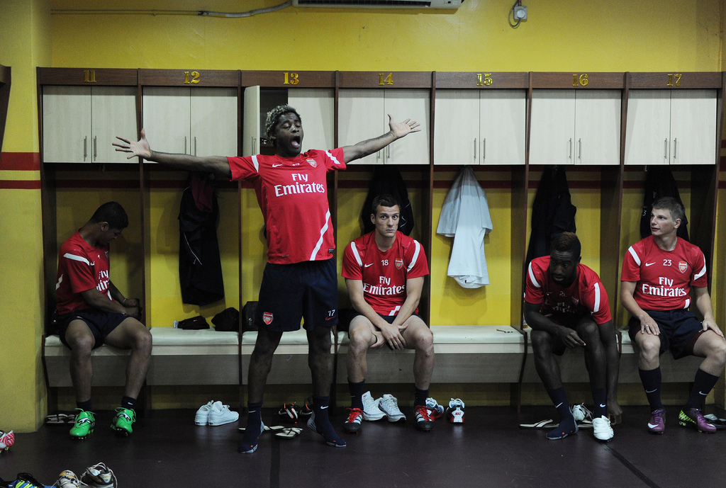 英超教练战术落后,英超教练临场指挥讲什么