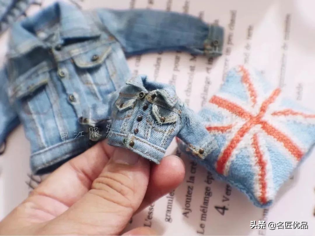 怎么用不要的衣服给玩偶做裙子,怎么给小玩偶做好看的小裙子