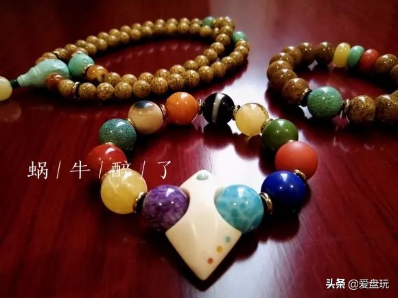 男青年戴什么手串比较合适,夏天到了男人戴这种手串才叫霸气