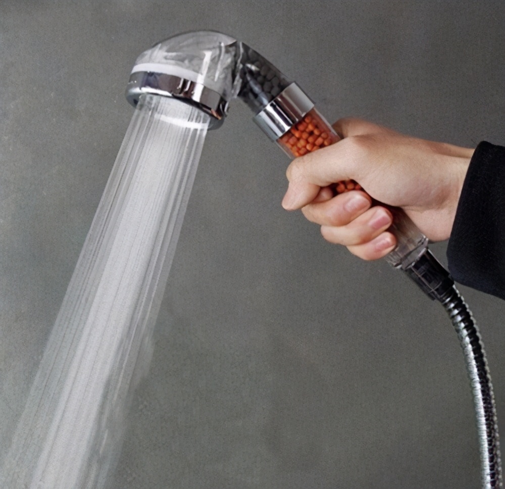 不得不承认，卫生间添置了5个“高级货”，家里干干净净，真先进