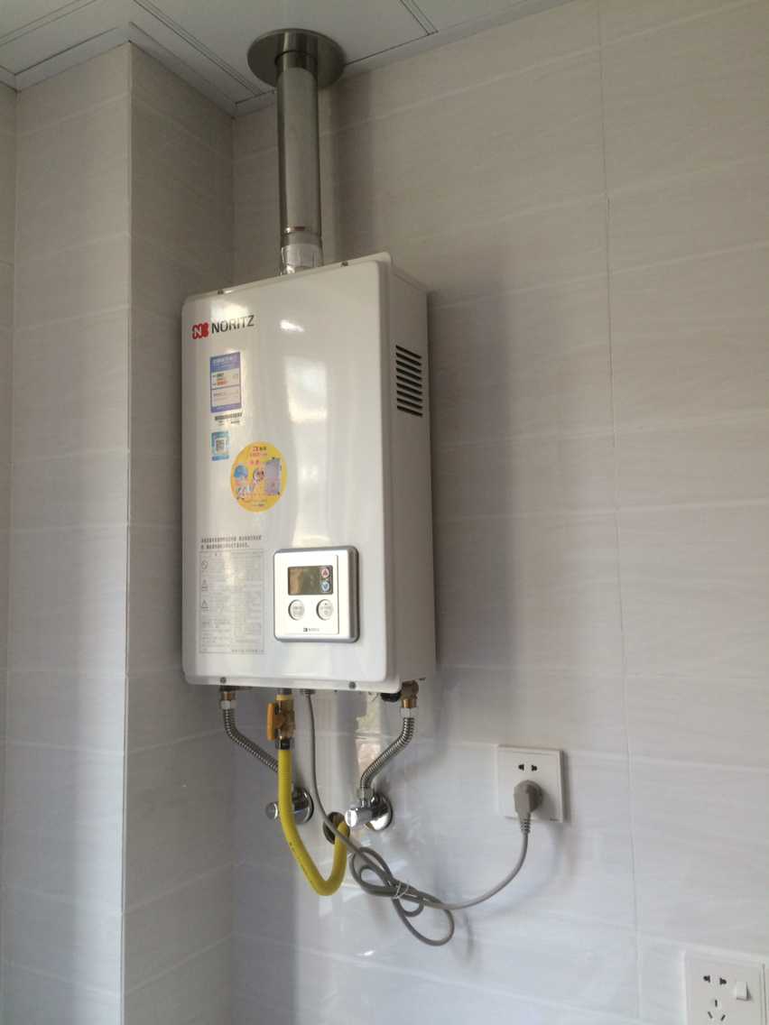 厨房中的危险源,装在厨房的燃气热水器注意事项