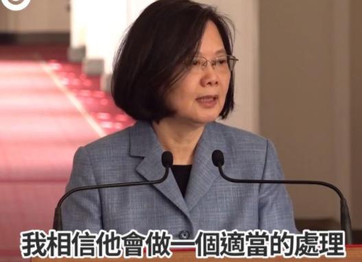 刚刚，*进党民**惨遭“土包子大军”围剿！绿媒老董：能救蔡英文选情的只有韩国瑜