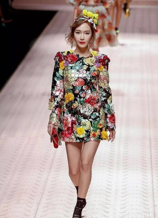 DG辱华后专柜有顾客要退回预存金:全国都在*制抵**不敢穿了