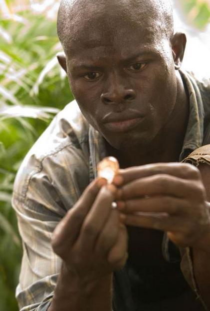 钻石是什么东西?科学家把钻石放到真空管,一加热,奇迹出现了