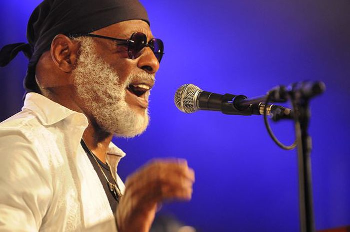 「酒醉歌单1」难以想象,迷醉的世界会是没有韵律的沉默