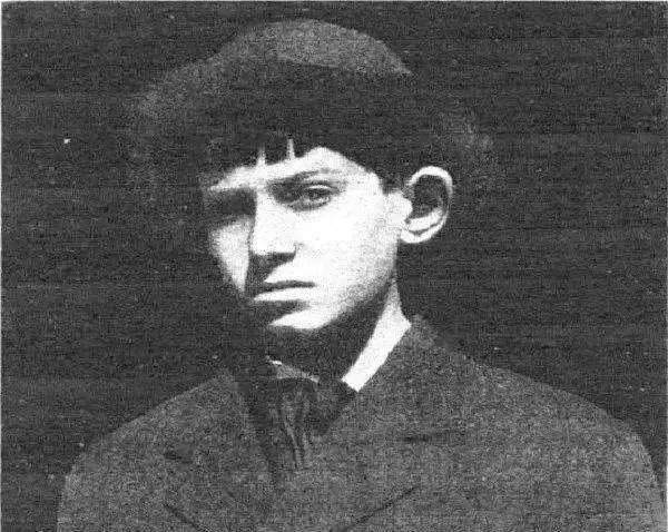 十一岁被清华大学录取,十一岁被保送哈佛