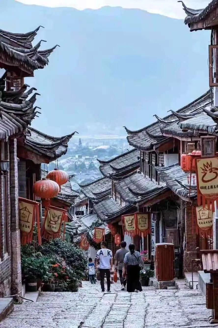 坐拥六百万粉丝博主,坐拥四百多万粉丝