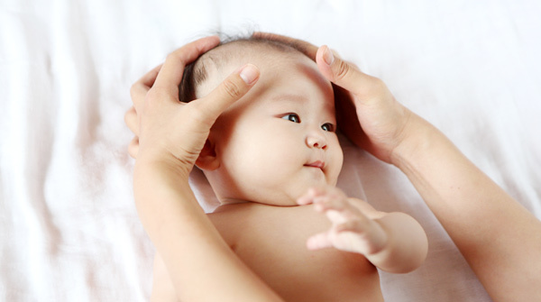 哪些原因会导致小孩得湿疹 (孩子容易得湿疹的原因有哪些)