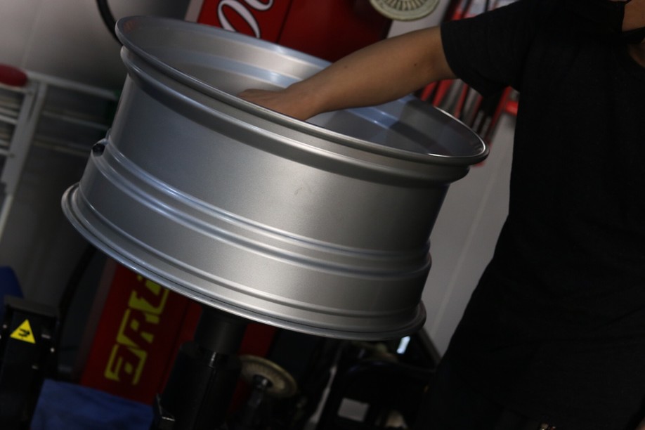 怪兽修车老车翻新天津,10年奥迪a4翻新改装最佳案例