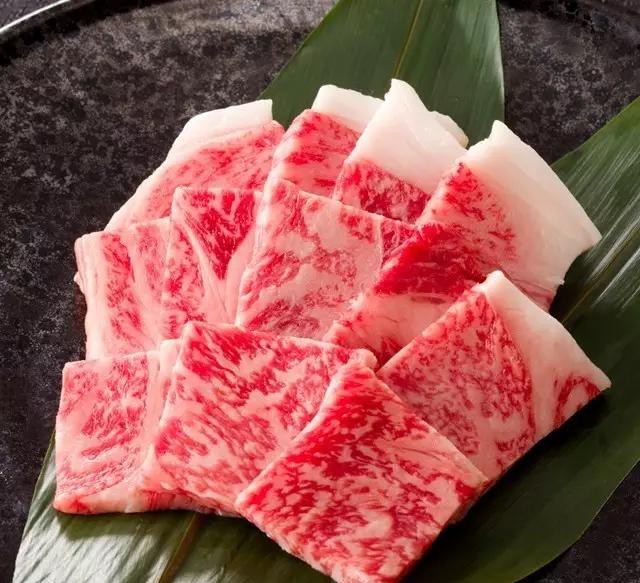 世界顶级牛肉是什么牛,世界最顶级的牛肉视频