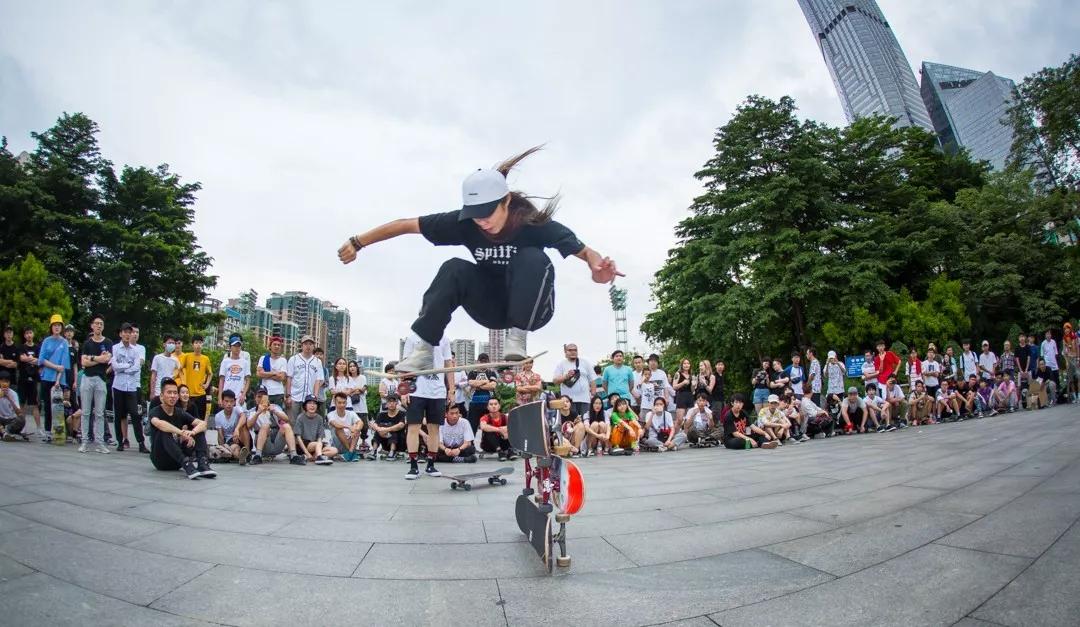 涓轰簡姊︽兂绂诲闂崱,涓轰簡姊︽兂绂讳埂鍒涗笟