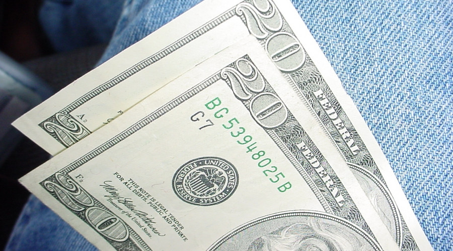 欠钱不还属于违法还是犯罪,欠钱不还构成诈骗么