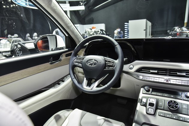 2021上海车展v60,现代帕里斯帝2021款北京车展