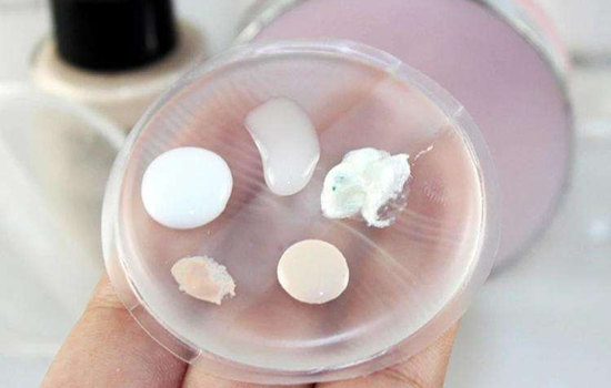 用美妆蛋上妆好还是用粉扑上妆好,什么牌子的粉扑上妆效果好