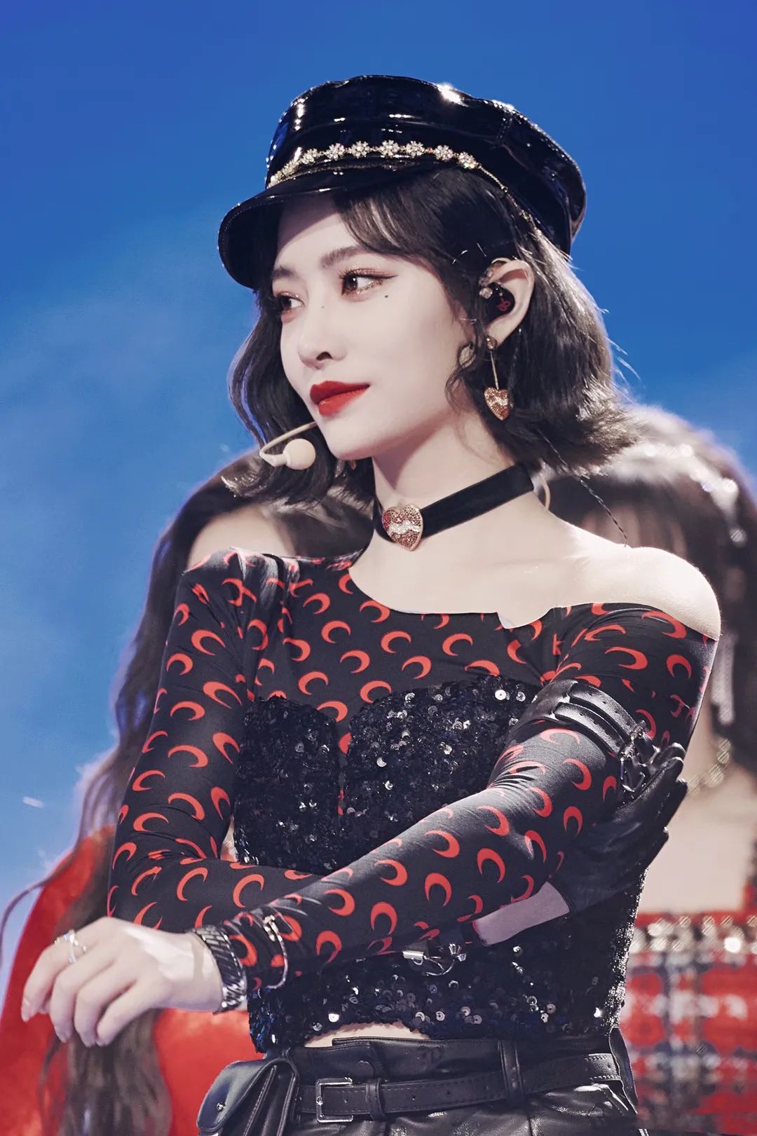 jennie甜酷风穿搭,jennie新造型lisa同款穿搭