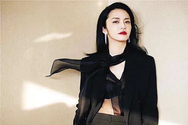 赵丽颖谈姚晨,赵丽颖故事视频