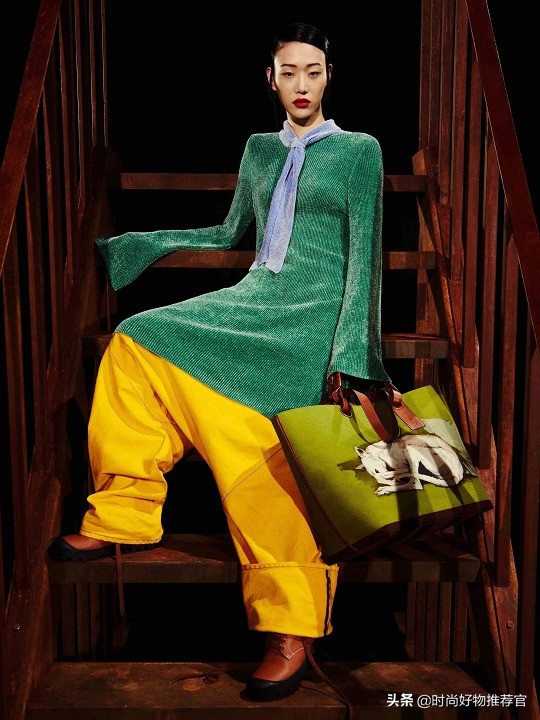 loewe牛仔包,loewe新款褶皱包