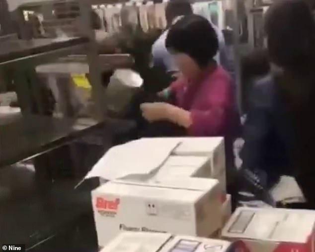 中国人在澳洲买奶粉事件,中国人在澳大利亚疯抢奶粉