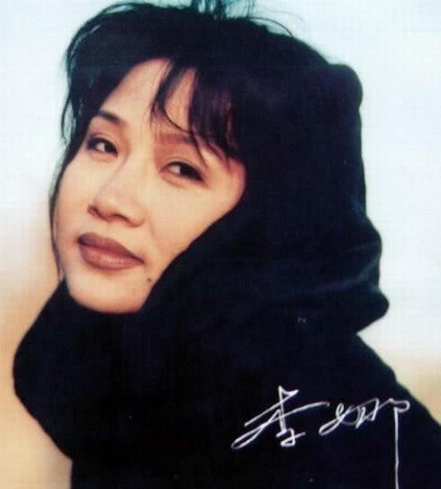 皈依佛门李娜最近在哪,李娜当年皈依佛门到底是什么原因