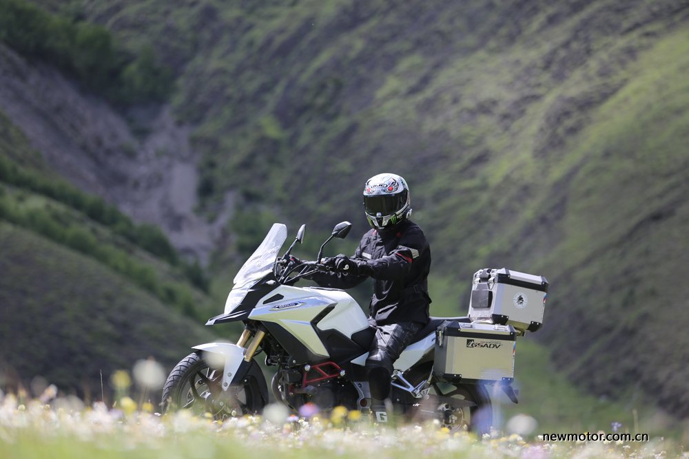 大阳天昴200拉力车加装射灯,大阳天昴200拉力车评测视频