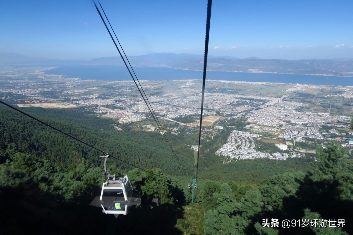 大理苍山真的不仅仅是大家站在洱海边，远远看着就能知道他的美了
