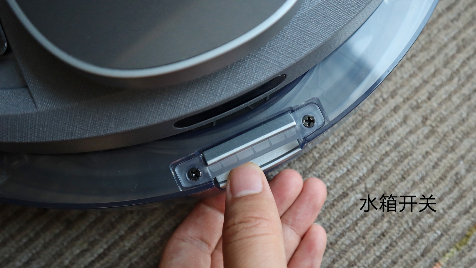 一屋不扫，何以扫天下？科沃斯机器人地宝DN55扫地机器人测评