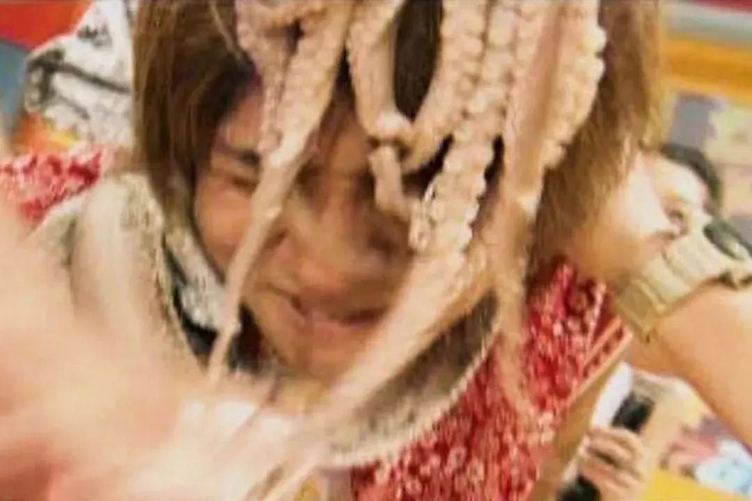 罗志祥参观萧敬腾豪宅,罗志祥家的玩具