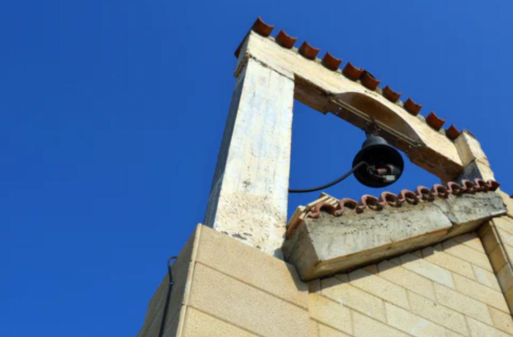 双语——钟的传记1（ABellsBiography）