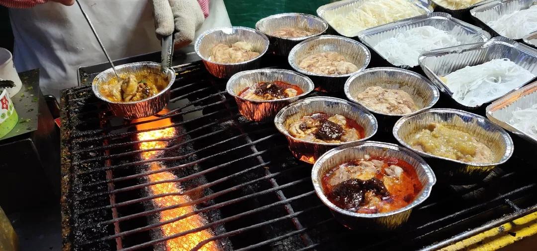 带你逛全国各地特色夜市,国内最好逛的夜市摊来了就不想走