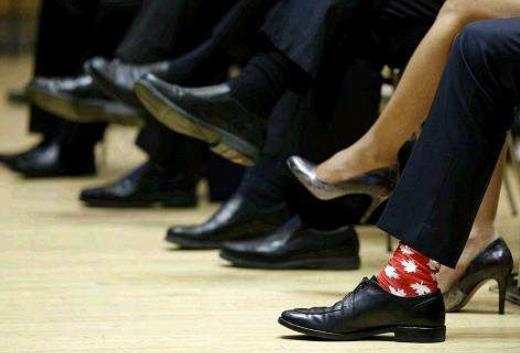 那些被男人们所不屑一顾的“袜子美学”