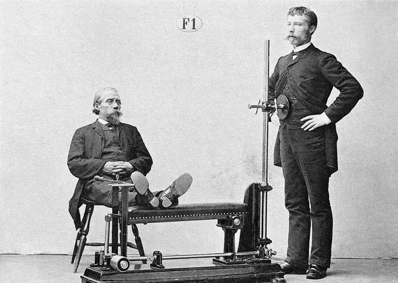 男士时尚腰包最新款,潮流时尚多功能腰包