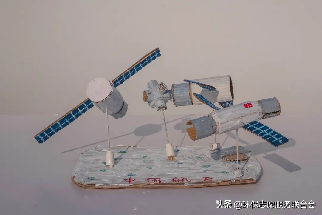 成都高校生态环境大联盟｜废旧物创意设计—四川国际标榜职业学院