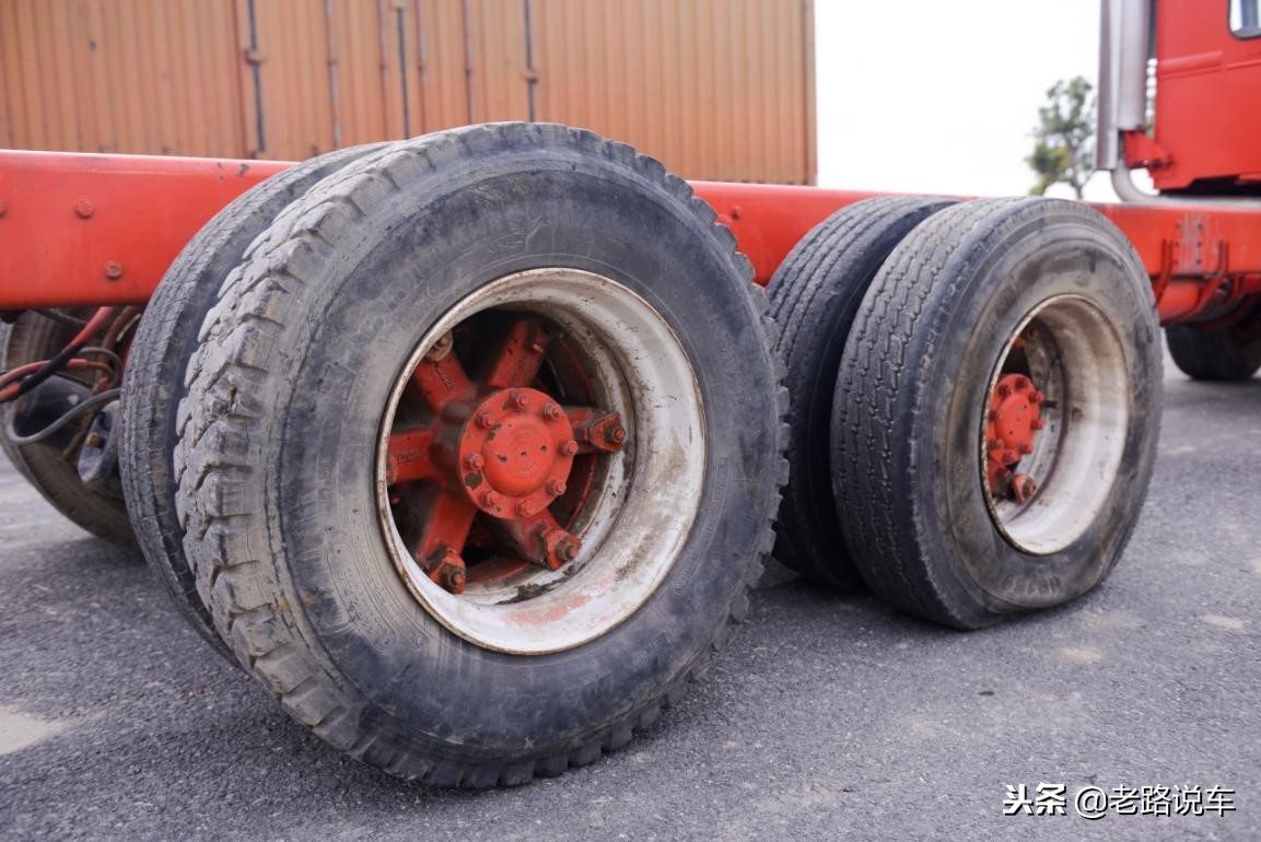 路边的经典——27年前的西星就用上了橡胶悬架